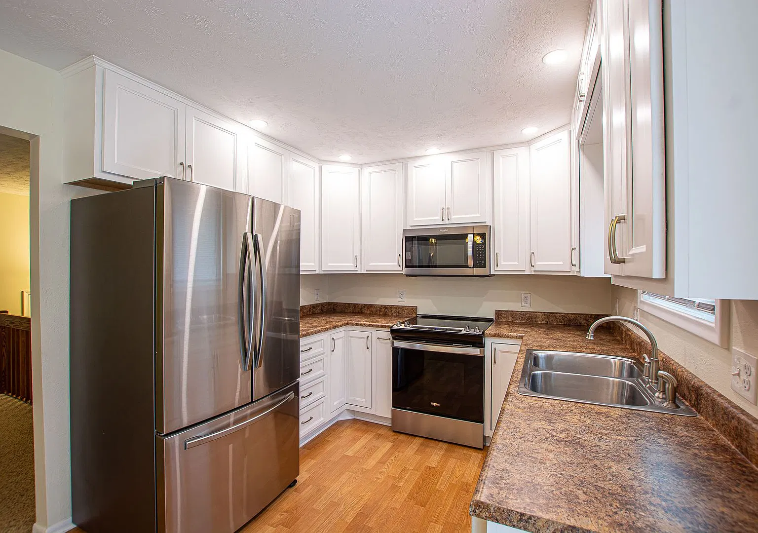 3 Bedroom / 2 Bath Home off 108th and Q! — Photo 1