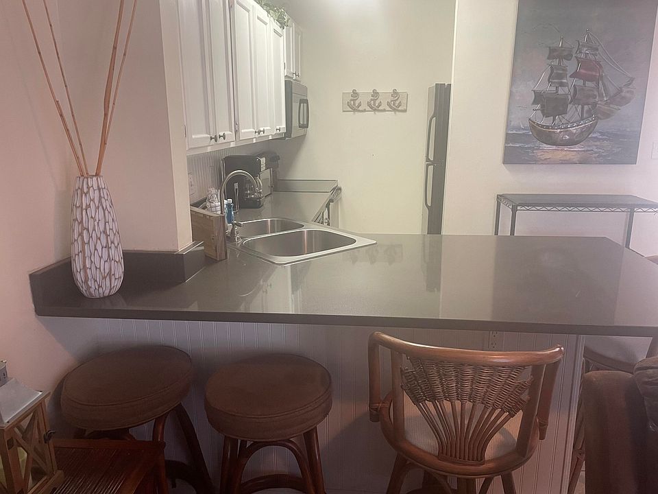 2nd image of 775 Gulf Shore Dr Unit 8125