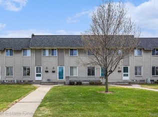 4288 Fifteen Mile Rd, Sterling Heights, MI 48310