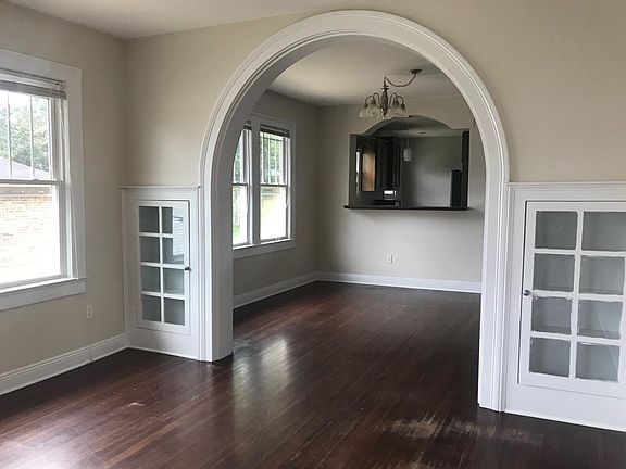 2nd image of 415 Avenue A