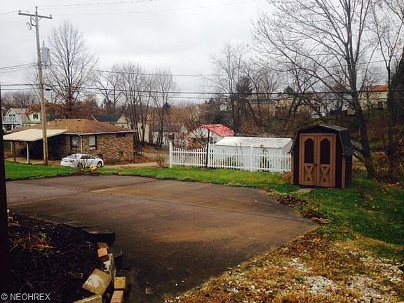 3rd image of 1221 Stewart Ave