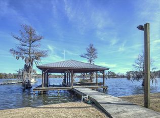 579 Smoak Bridge Cir, Warwick, GA 31796