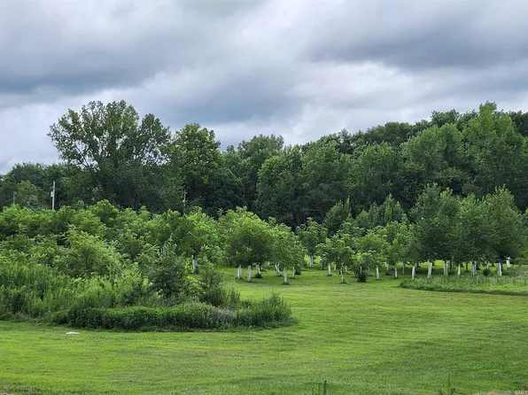Perkins Dr, Boonville, IN 47601