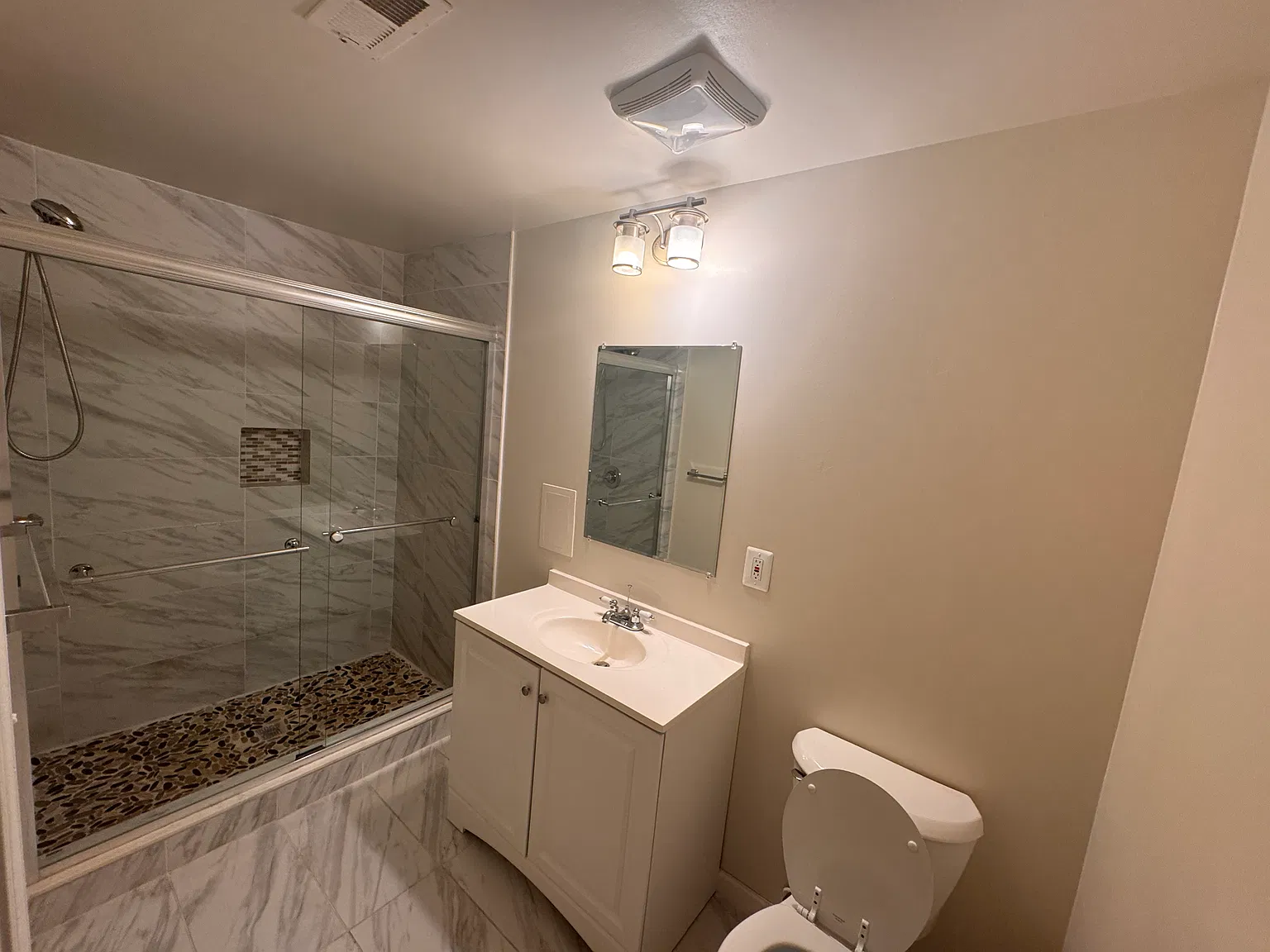 Cairo Pl, Woodbridge — Photo 4