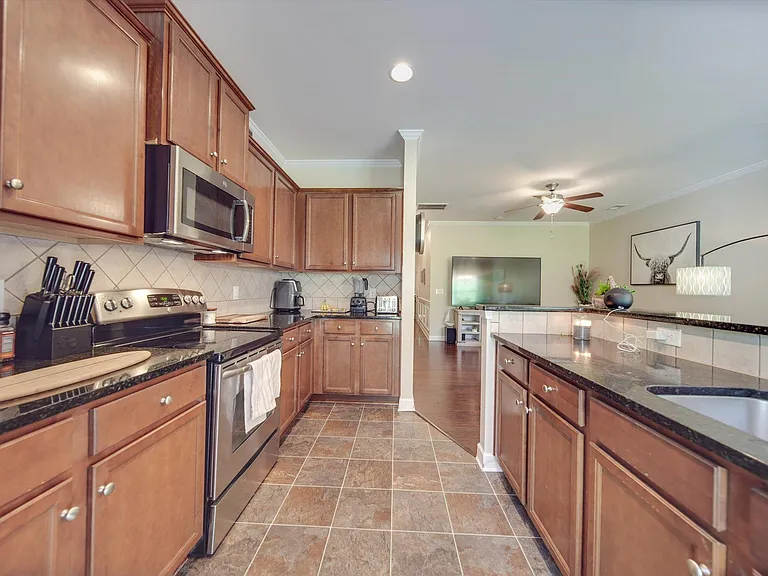 5657 Tipperlinn Way #5657 — Photo 34