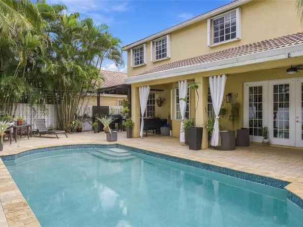 447 Cambridge Dr, Weston, FL 33326