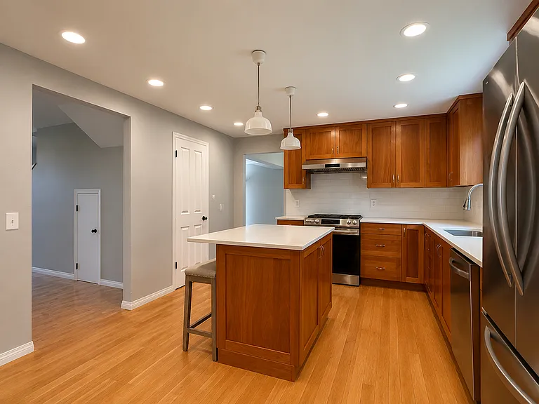 18913 SE 44th Pl — Photo 6