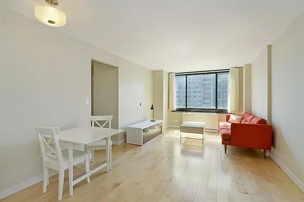 Rented by Compass | media 11