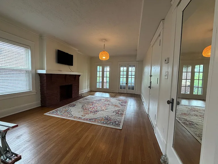 2476 Derbyshire Rd #6 — Photo 16
