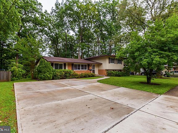2nd image of 13811 Vista Dr
