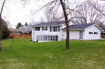 4th image of 439 Park View Dr