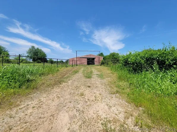 Coon Creek Rd, Eufaula, OK 74432