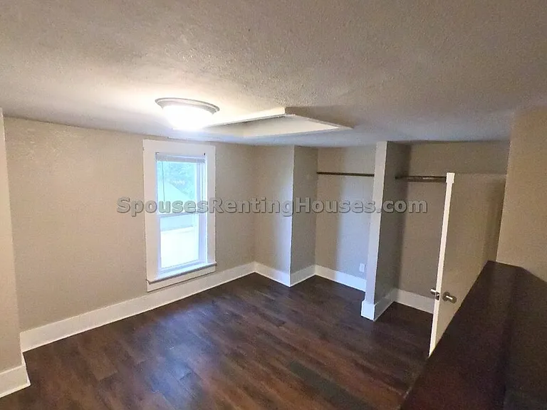 2722 Doctor Andrew J Brown Ave — Photo 11