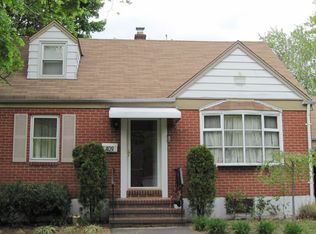 409 The Fenway, River Edge, NJ 07661