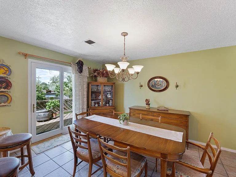 3615 Horacio Ct NE — Photo 9