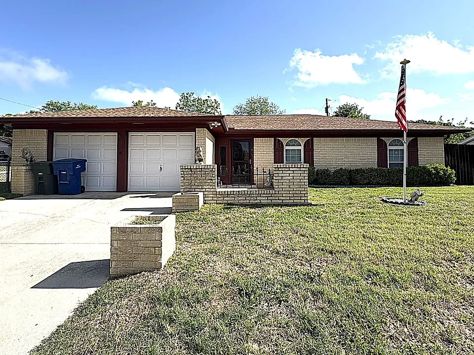 1613 Velma Ave