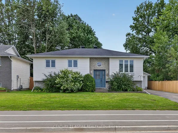 50 Portage Rd, Petawawa, ON K8H 3M8