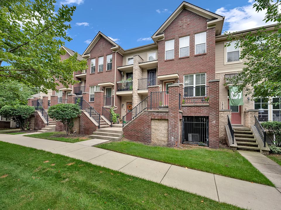 1st image of 1321 Hillcrest Dr #95