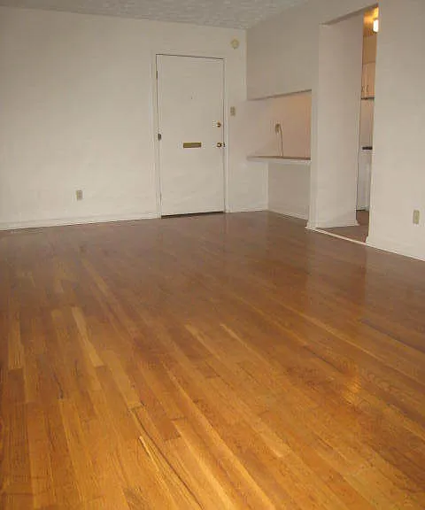1356 Royalty Ct — Photo 6