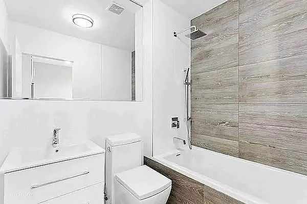 Rented by GROOME REALTY LLC | media 7