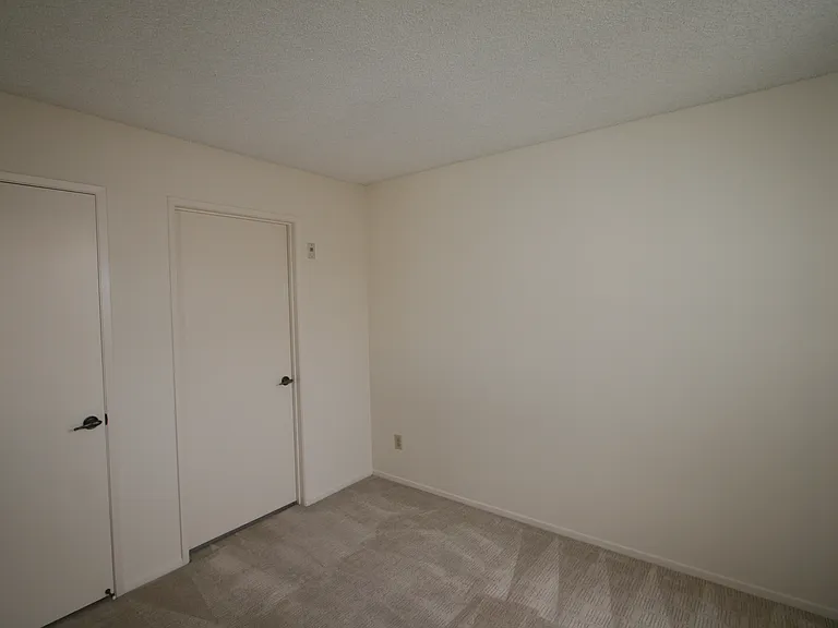 3637 Clarington Ave #213 — Photo 74