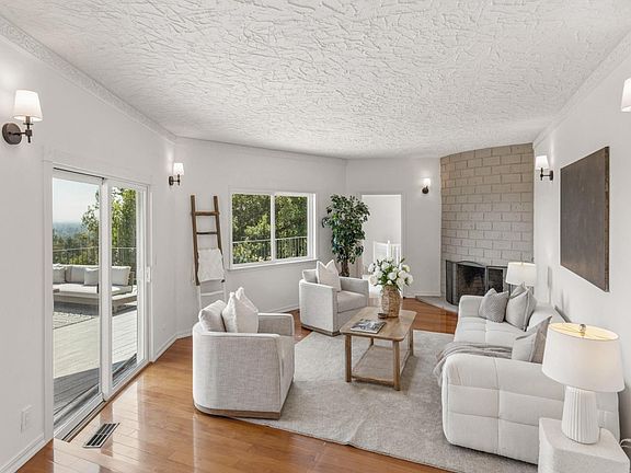 5th image of 10955 Stonebrook Dr
