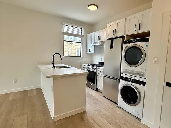 1450 Castro St APT 18, San Francisco, CA 94114