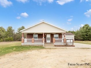 6528 Whitefish Rd, Howard City, MI 49329