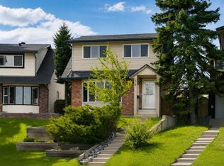 34 SE Ranch Glen Dr NW, Calgary, AB T3G 1E3