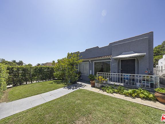 3rd image of 2211 S Bronson Ave