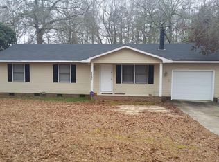 6561 Green Meadow Rd, Fayetteville, NC 28304