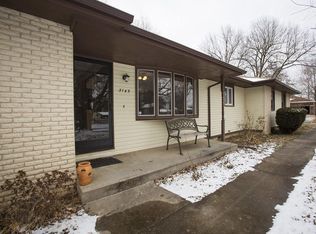 3145 W Ellison Dr, Springfield, MO 65810