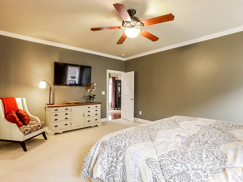 2nd image of 2116 Glenn Haven Dr