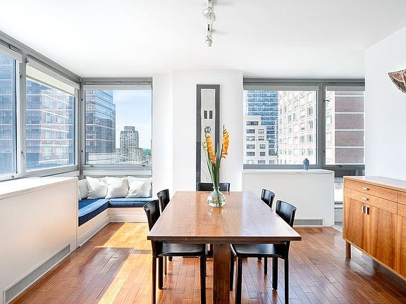 3rd image of 1965 Broadway APT 15A