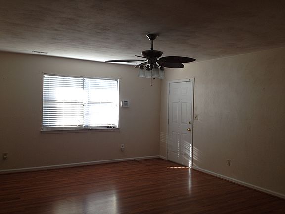 4th image of 6100 Bradford Dr Unit B