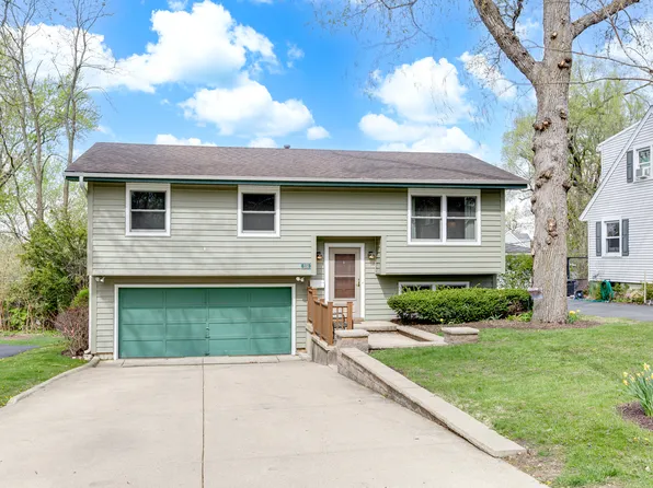 550 Arbor Ave, West Chicago, IL 60185