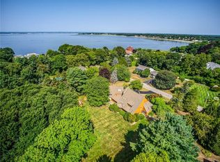 4 Strawberry Dr, Barrington, RI 02806