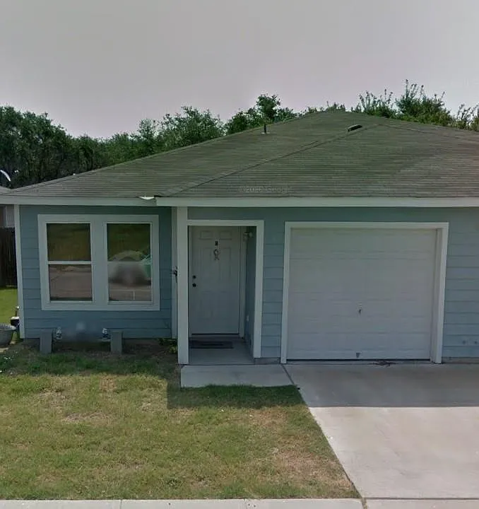 1210 Chaparral St