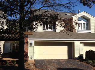 1862 Ridgeview, Ballwin, MO 63021