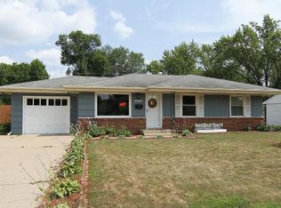 8427 12th Ave S, Bloomington, MN 55425