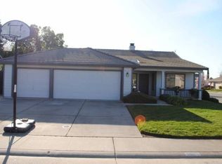 1112 Thornbridge Dr, Galt, CA 95632