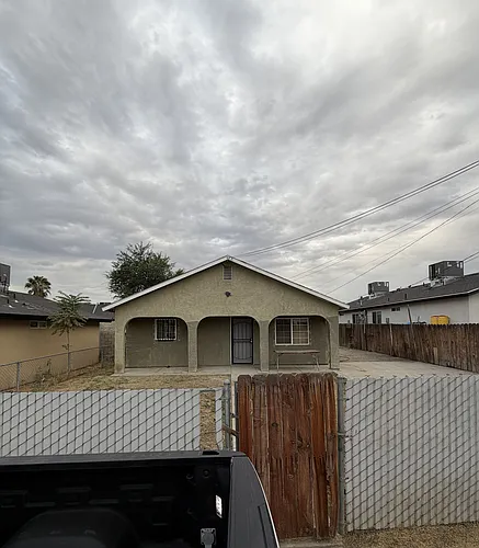 615 Irene St Photo 1