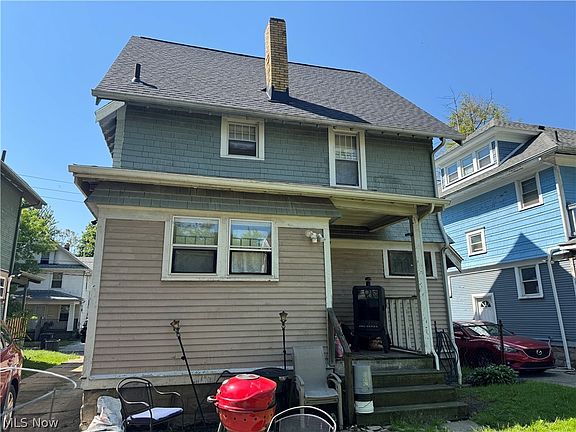 4th image of 139 Hollinger Ave