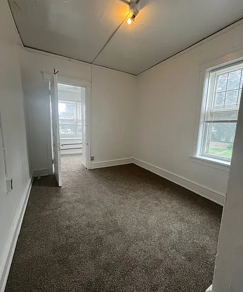 2130 E Locust St — Photo 6