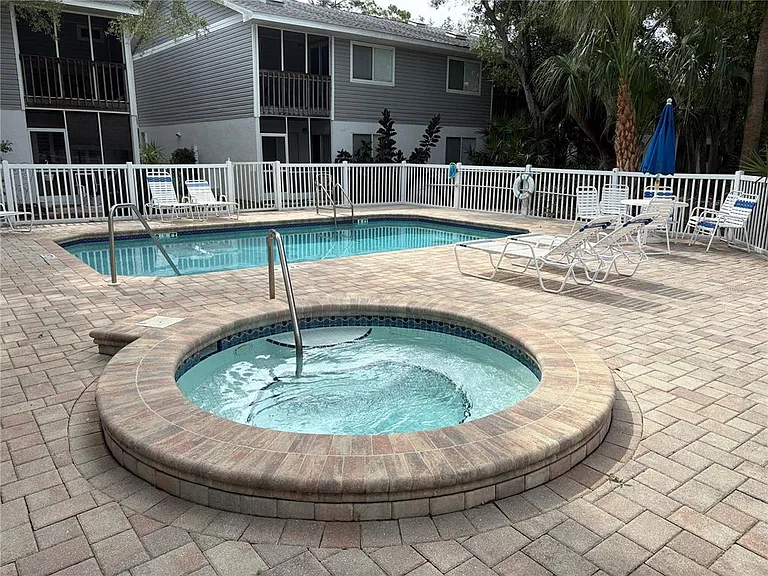 9122 Jakes Path — Photo 32