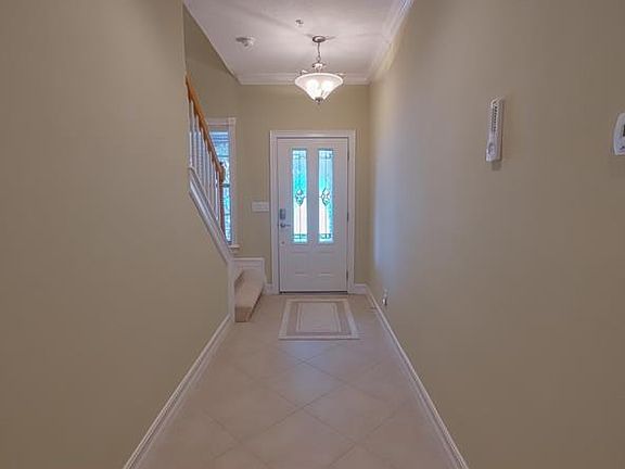 3rd image of 10443 Belfry Cir