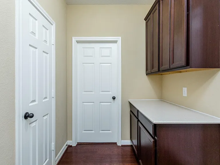 7810 Deep Green Dr — Photo 13