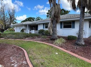 3267 Pine Valley Dr, Sarasota, FL 34239