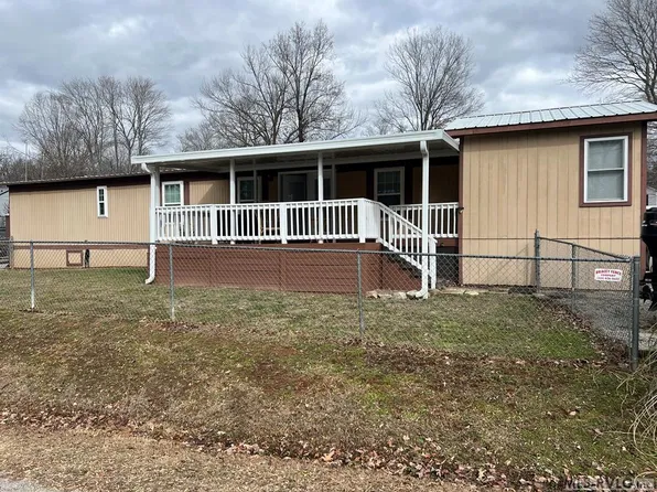 5 Encampment Trl, Bracey, VA 23919