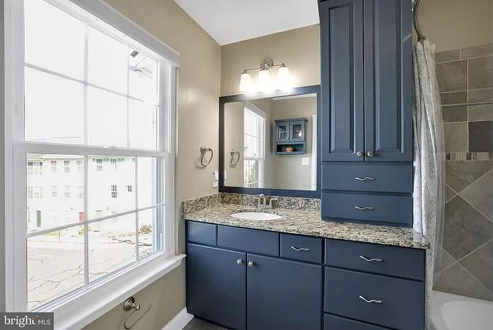 2nd bedroom bathroom